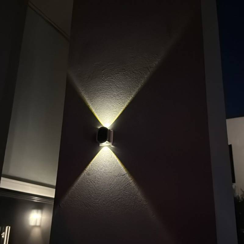 Aplique Bidireccional 2 LED Solar - imagen 3